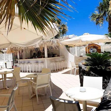 Arion Bay Santorini Hotel Kamári