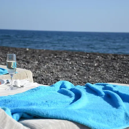 Arion Bay Santorini Kamári